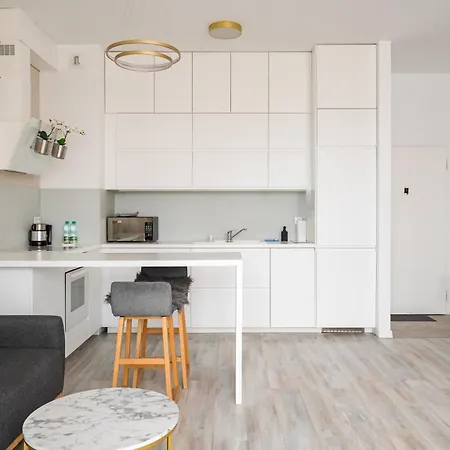 Pieskowa Skala 13 By Bookinghost