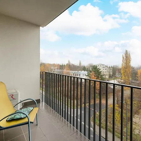 Pieskowa Skała 13 * Warszawa