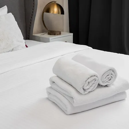 Pieskowa Skala 13 By Bookinghost