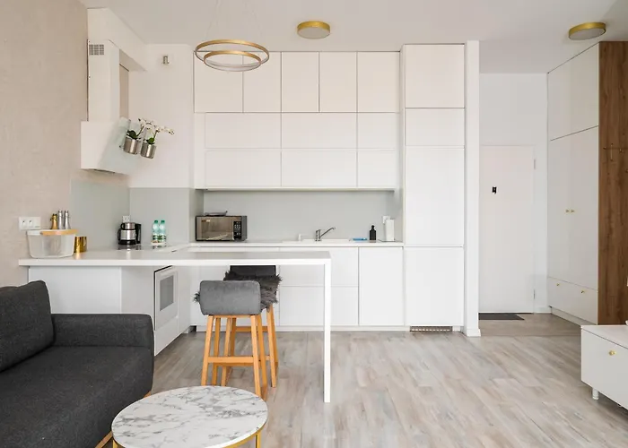 Pieskowa Skala 13 By Bookinghost